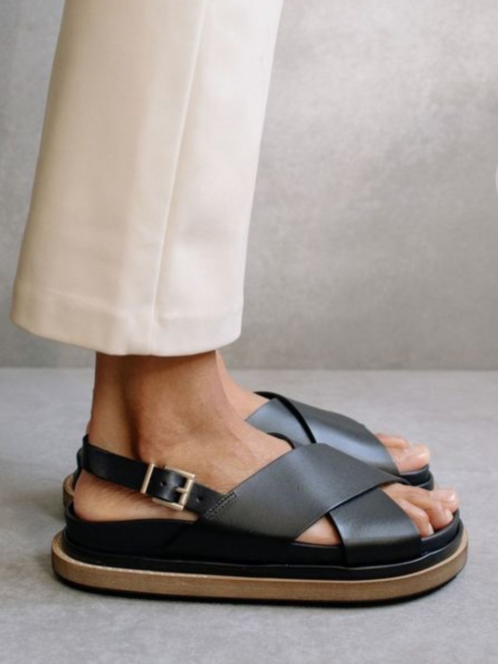 ALOHAS Black Marshmallow Crisscross Platform Leather Sandals